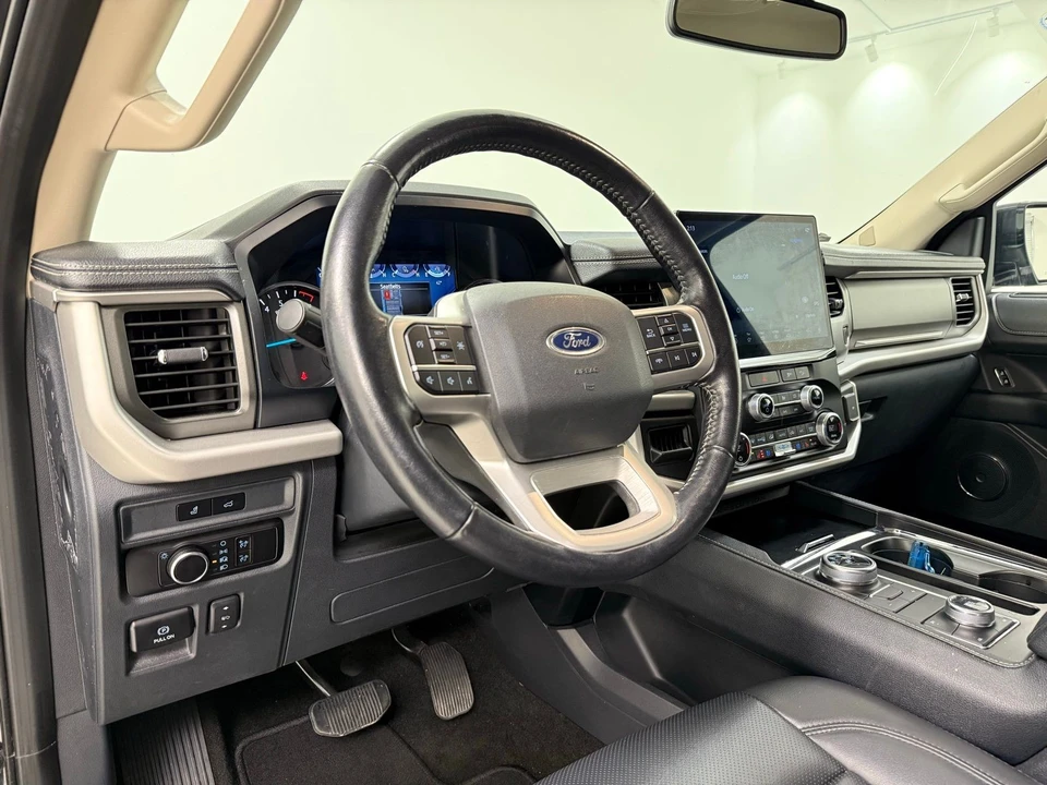 2023 Ford Expedition 4th Gen - Image 18 of 21