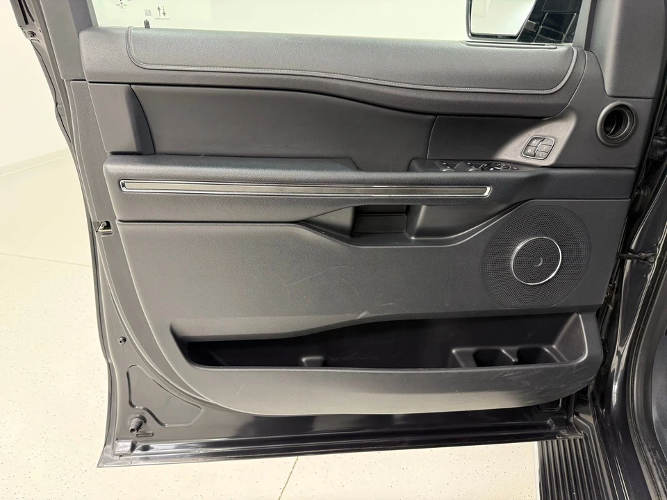 2023 Ford Expedition 4th Gen - Image 12 of 21