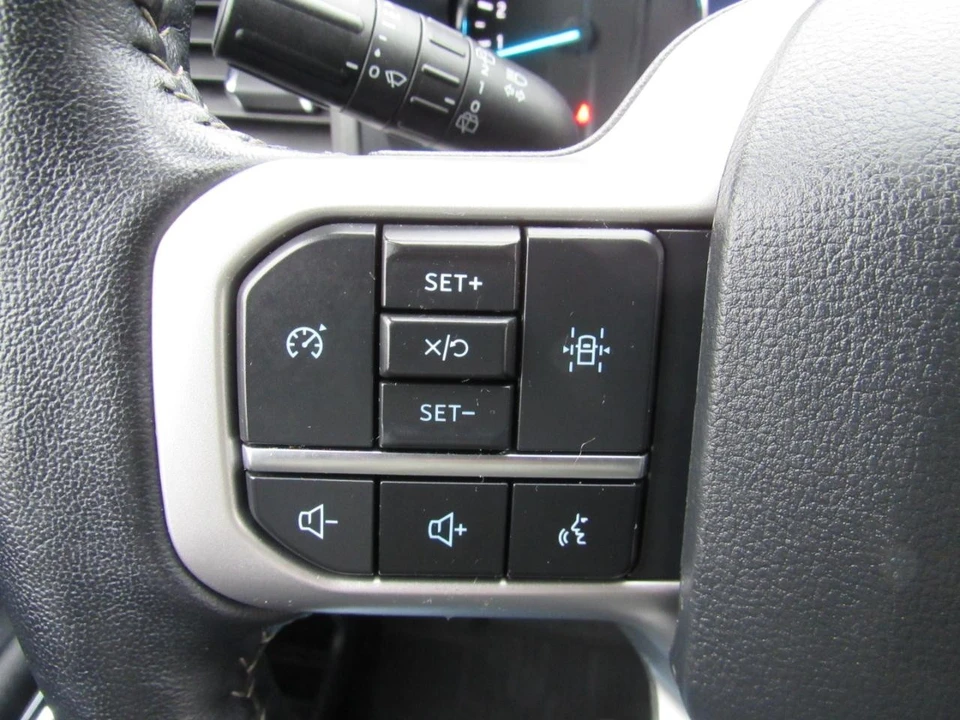 2023 Ford Expedition 5th Gen - Image 18 of 21