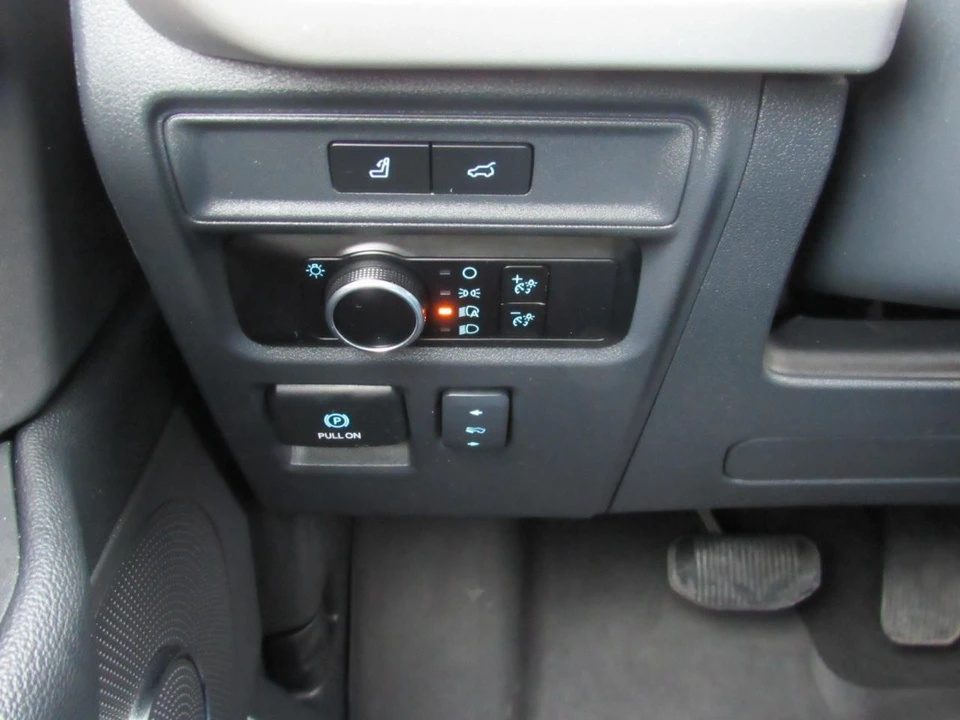 2023 Ford Expedition 5th Gen - Image 15 of 21