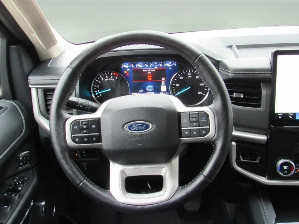 2023 Ford Expedition 4th Gen - Image 16 of 21
