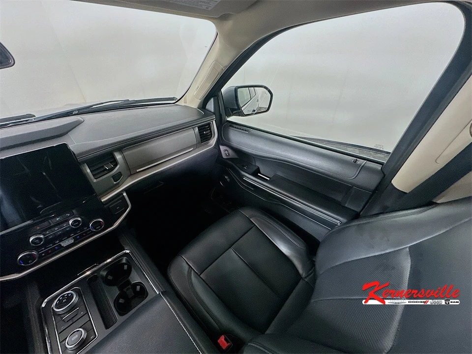 2023 Ford Expedition 4th Gen - Image 11 of 12