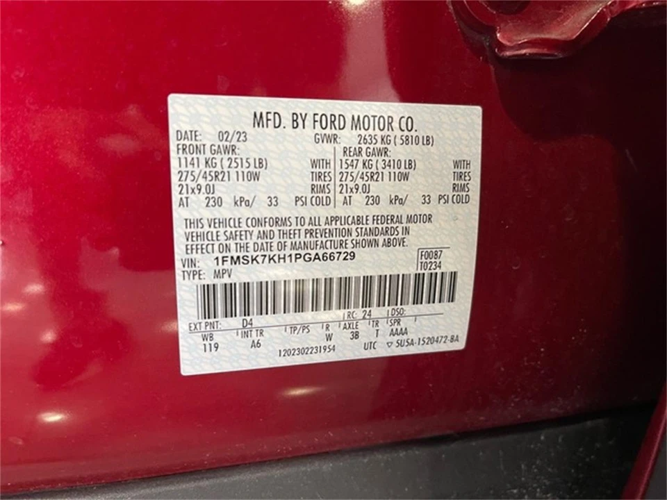 2023 Ford Explorer 6th Gen - Image 19 of 31