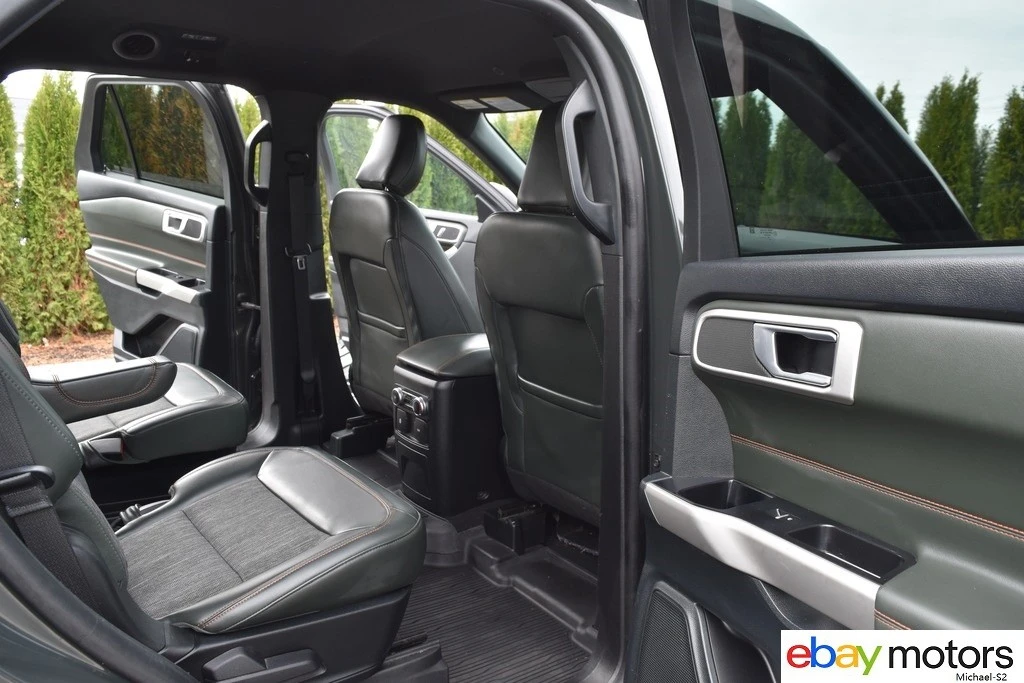 2023 Ford Explorer 6th Gen - Image 18 of 21