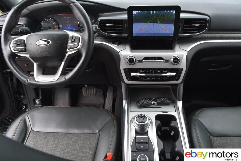 2023 Ford Explorer 6th Gen - Image 15 of 21