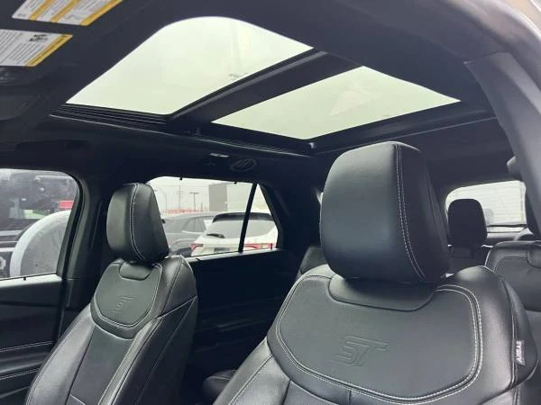 2023 Ford Explorer 6th Gen - Image 15 of 21