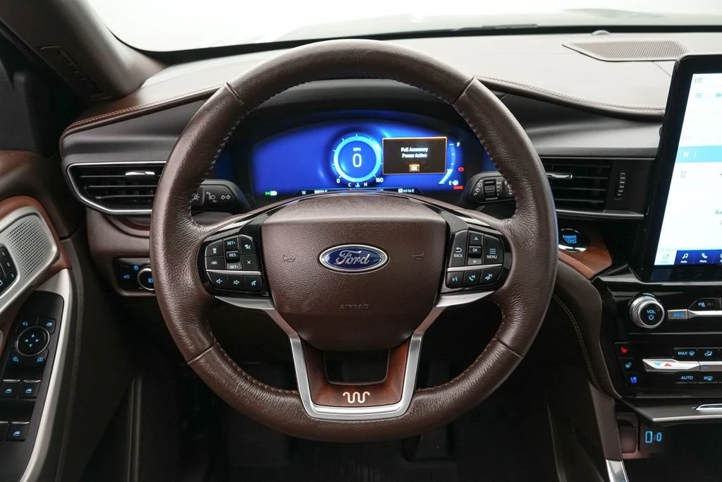 2023 Ford Explorer 6th Gen - Image 15 of 21