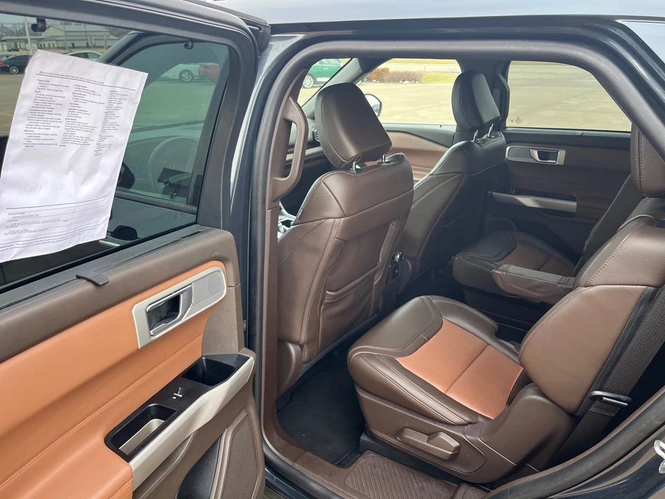 2023 Ford Explorer 6th Gen - Image 18 of 21