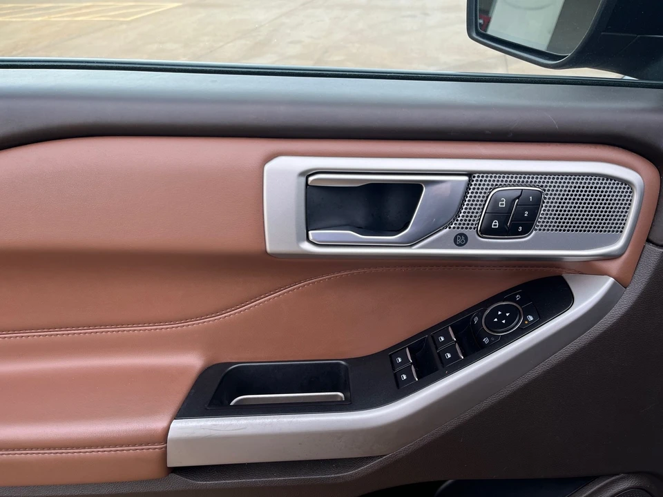 2023 Ford Explorer 6th Gen - Image 10 of 21