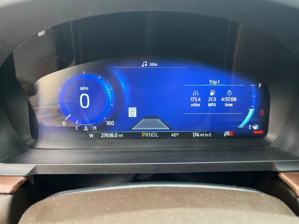 2023 Ford Explorer 6th Gen - Image 15 of 21