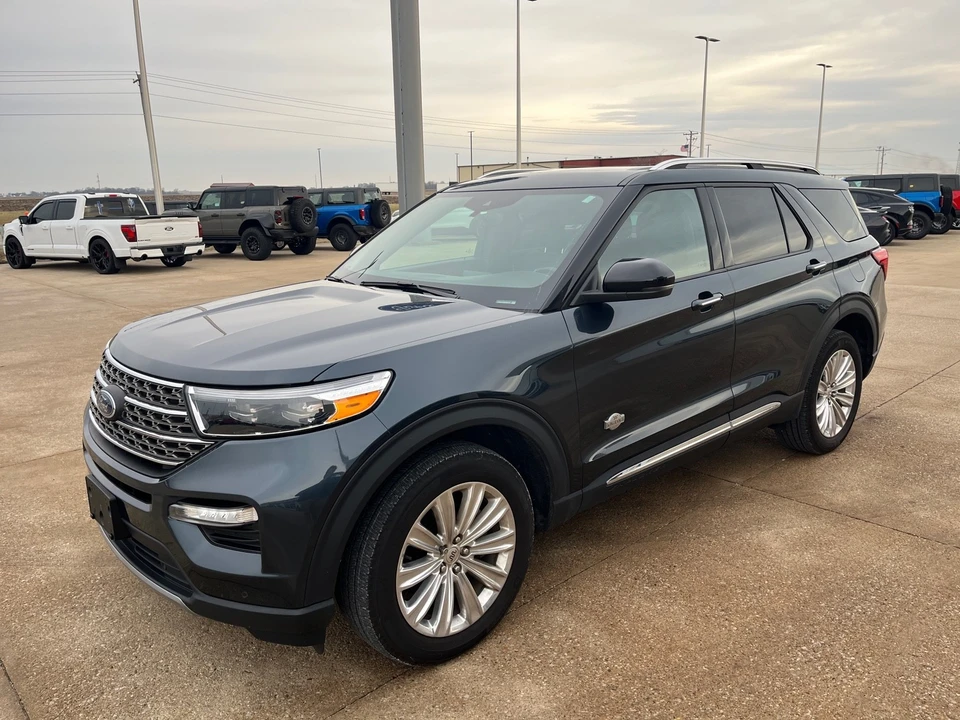 2023 Ford Explorer 6th Gen - Image 4 of 12