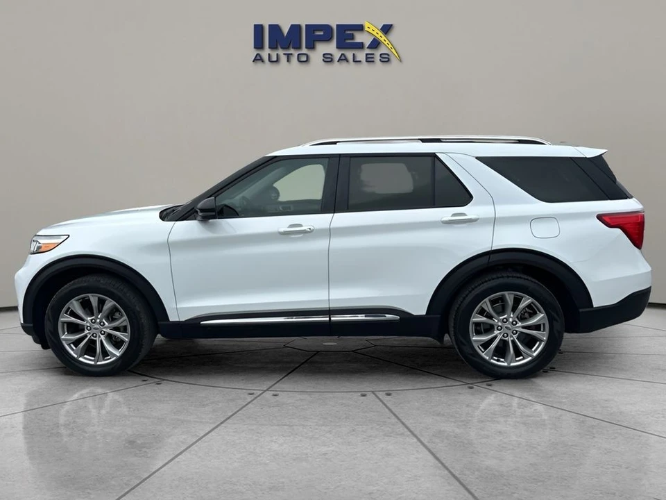 2023 Ford Explorer 6th Gen - Image 2 of 12