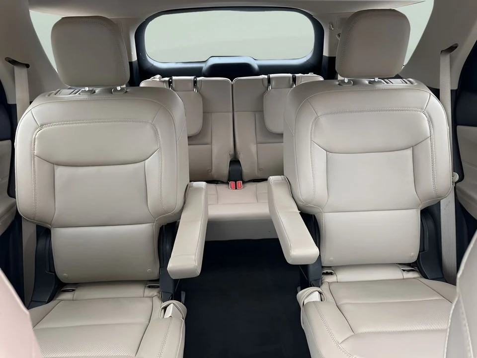 2023 Ford Explorer 6th Gen - Image 12 of 12