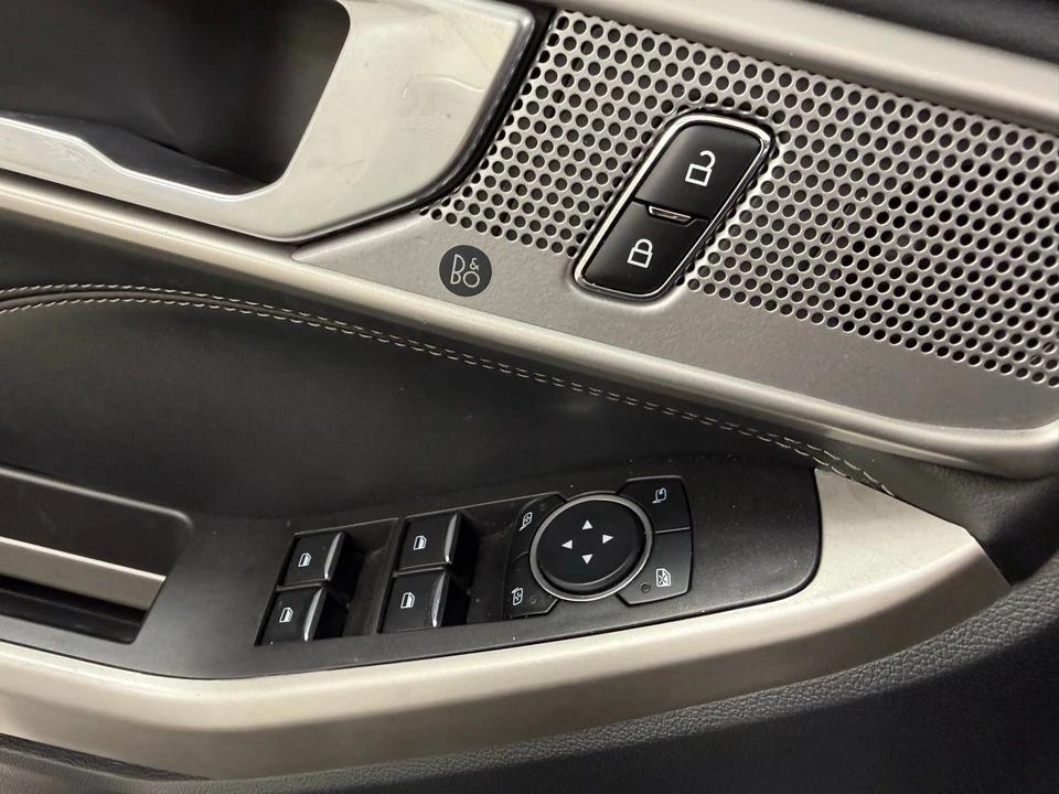 2023 Ford Explorer 6th Gen - Image 11 of 21