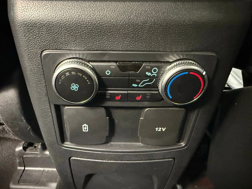 2023 Ford Explorer 6th Gen - Image 20 of 21