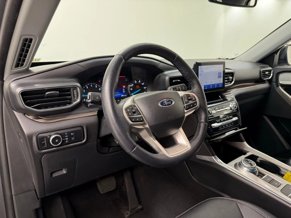 2023 Ford Explorer 6th Gen - Image 12 of 21