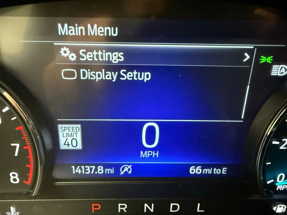 2023 Ford Explorer 6th Gen - Image 18 of 21