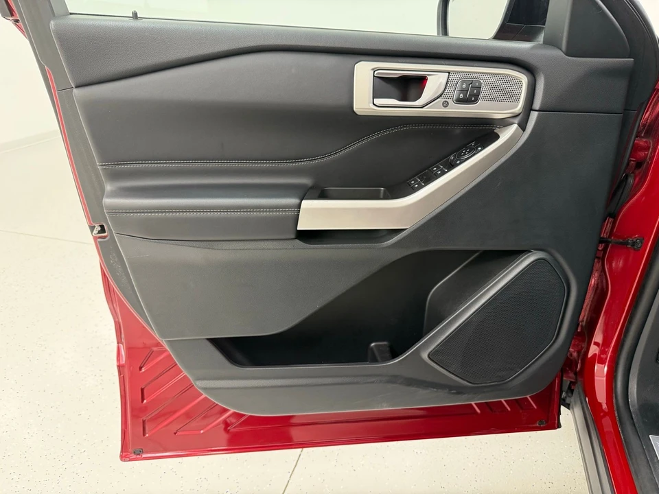 2023 Ford Explorer 6th Gen - Image 13 of 21