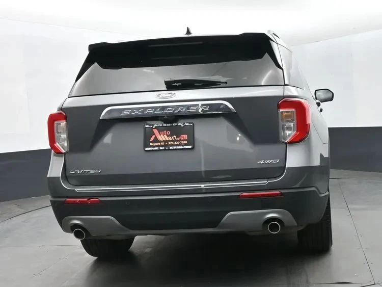 2023 Ford Explorer 6th Gen - Image 8 of 12