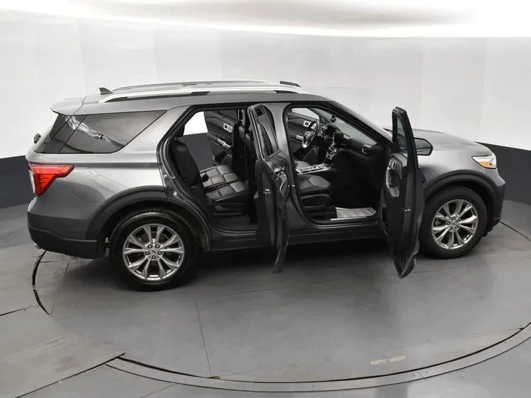 2023 Ford Explorer 6th Gen - Image 6 of 12
