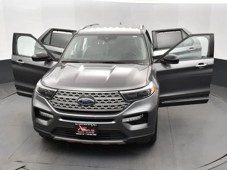 2023 Ford Explorer 6th Gen - Image 10 of 12