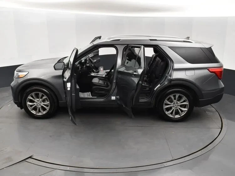 2023 Ford Explorer 6th Gen - Image 7 of 12