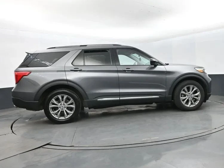 2023 Ford Explorer 6th Gen - Image 4 of 12