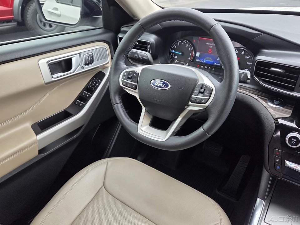 2023 Ford Explorer 6th Gen - Image 7 of 21