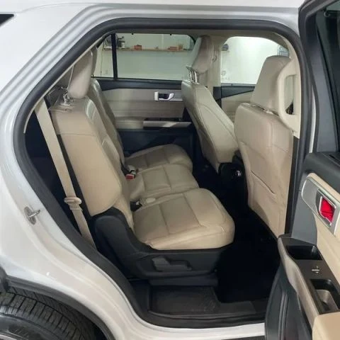 2023 Ford Explorer 6th Gen - Image 20 of 21