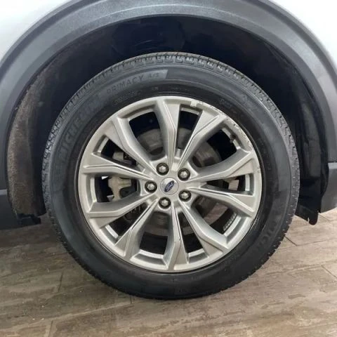 2023 Ford Explorer 6th Gen - Image 15 of 21