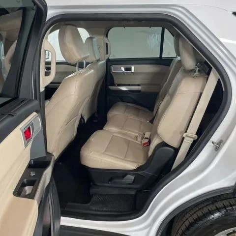 2023 Ford Explorer 6th Gen - Image 19 of 21