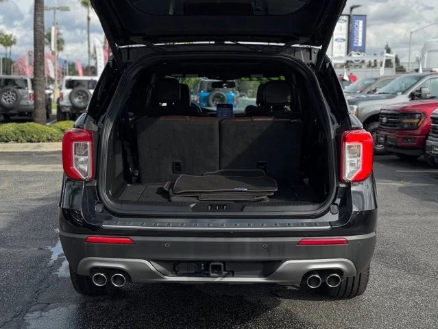 2023 Ford Explorer 6th Gen - Image 19 of 31