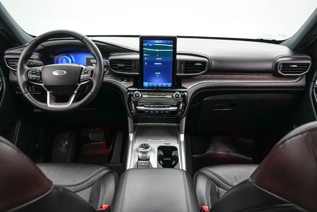 2023 Ford Explorer 6th Gen - Image 15 of 21
