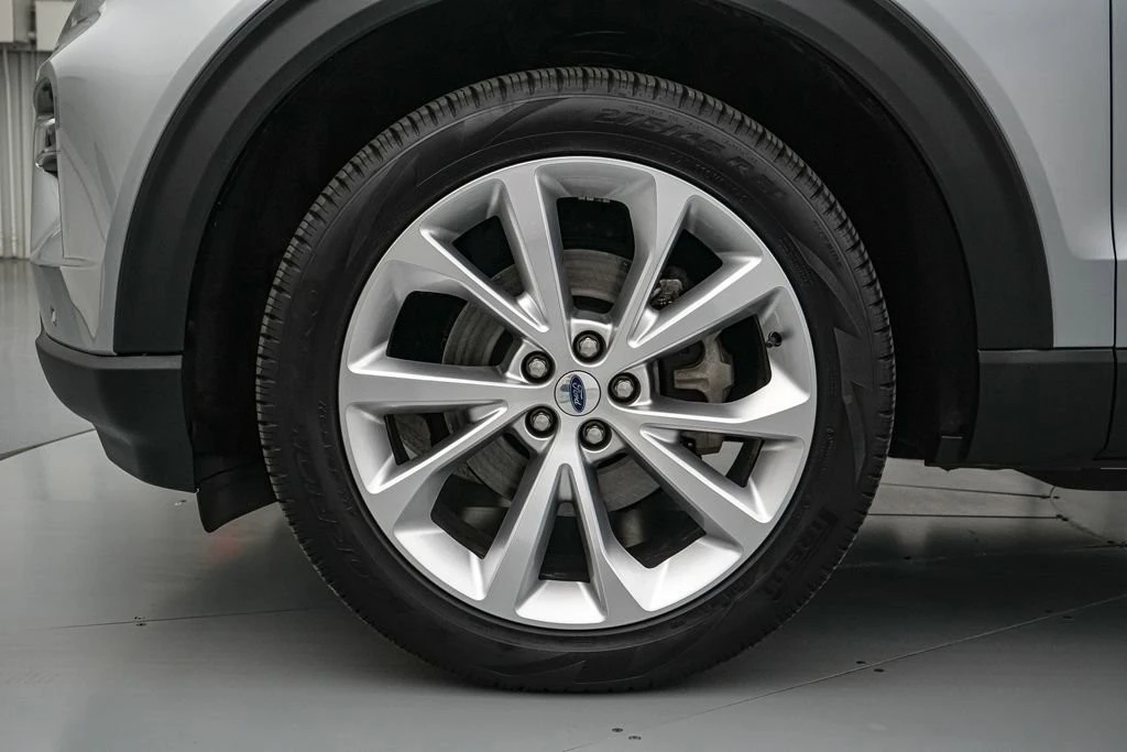 2023 Ford Explorer 6th Gen - Image 11 of 21