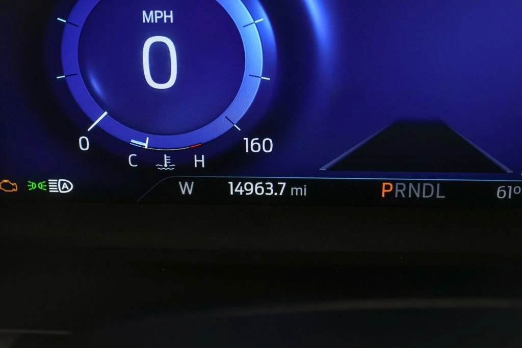 2023 Ford Explorer 6th Gen - Image 19 of 21