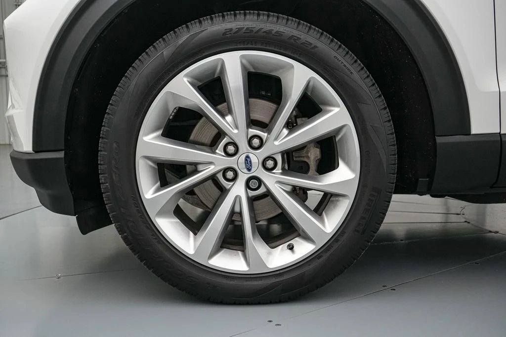 2023 Ford Explorer 6th Gen - Image 11 of 21