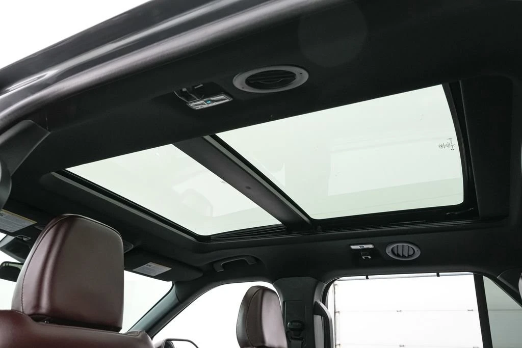 2023 Ford Explorer 6th Gen - Image 21 of 21