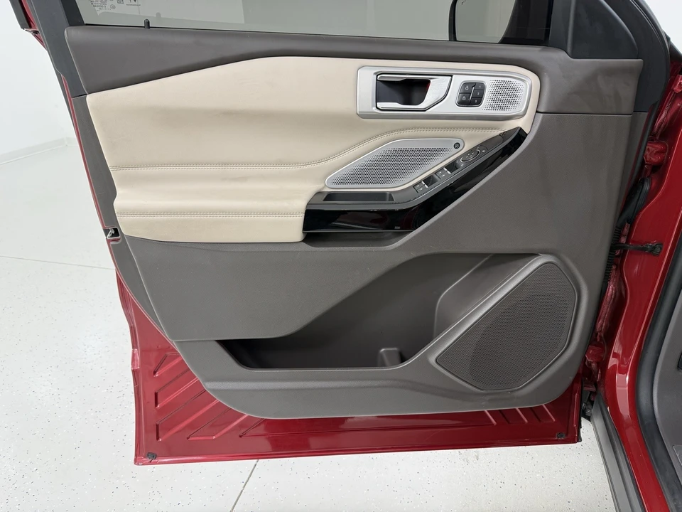 2023 Ford Explorer 6th Gen - Image 12 of 21