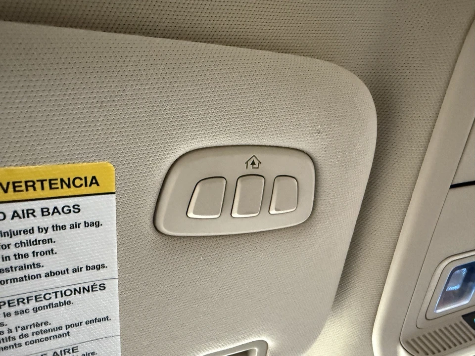2023 Ford Explorer 6th Gen - Image 20 of 21