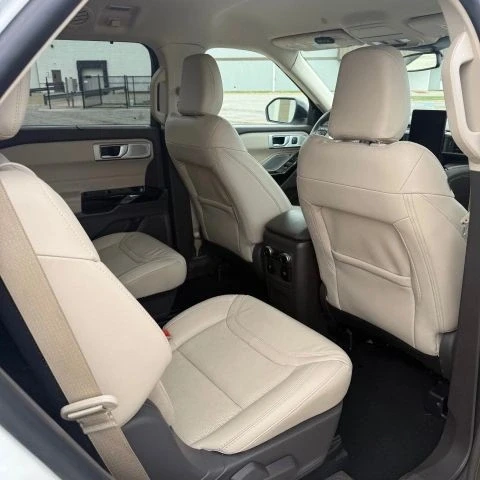 2023 Ford Explorer 6th Gen - Image 7 of 11