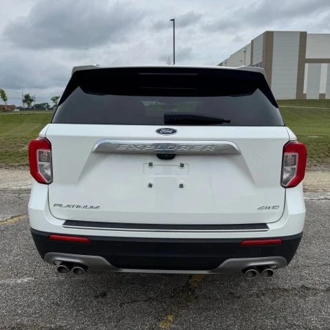 2023 Ford Explorer 6th Gen - Image 9 of 11