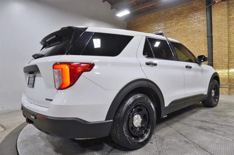 2023 Ford Explorer 6th Gen - Image 10 of 12