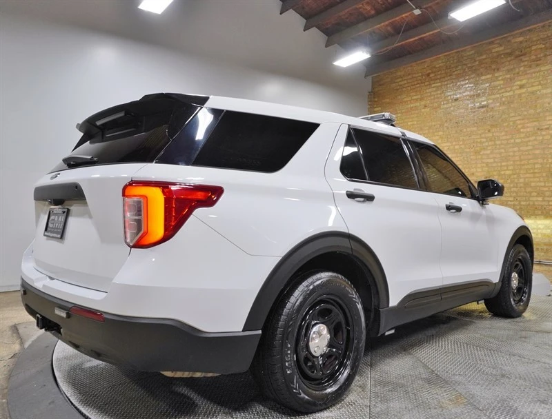 2023 Ford Explorer 6th Gen - Image 10 of 12