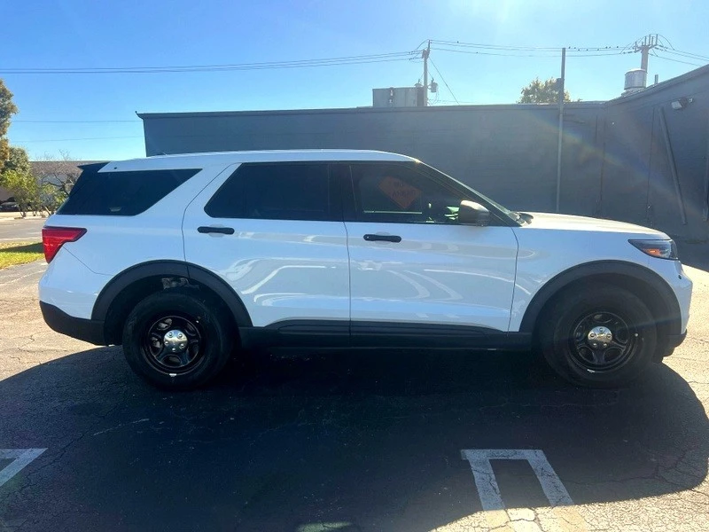 2023 Ford Explorer 6th Gen - Image 8 of 21