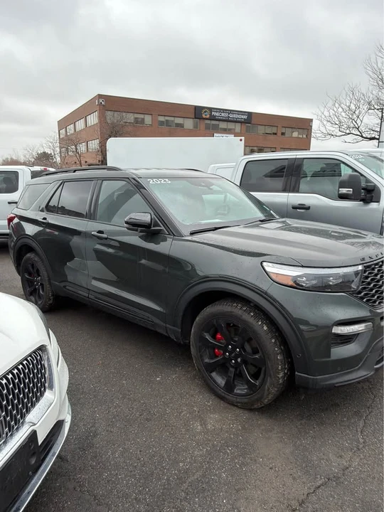 2023 Ford Explorer 6th Gen - Image 2 of 14