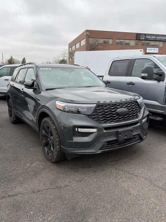 2023 Ford Explorer 6th Gen - Image 3 of 14