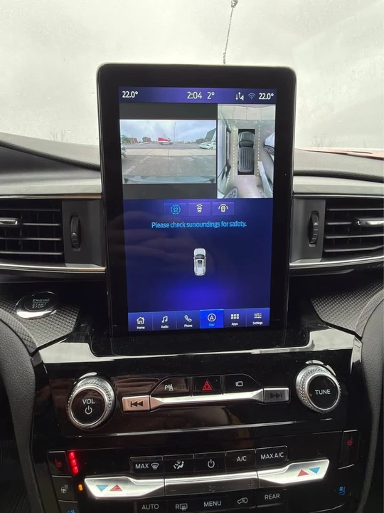 2023 Ford Explorer 6th Gen - Image 10 of 14