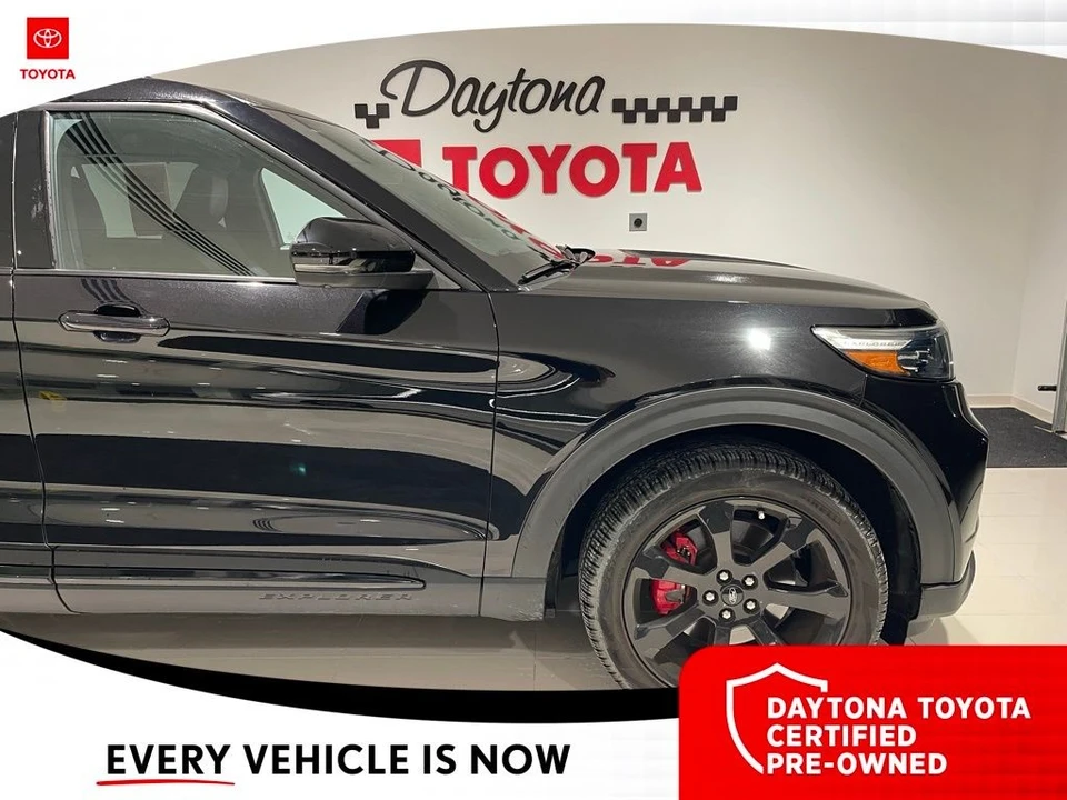 2023 Ford Explorer 6th Gen - Image 5 of 10
