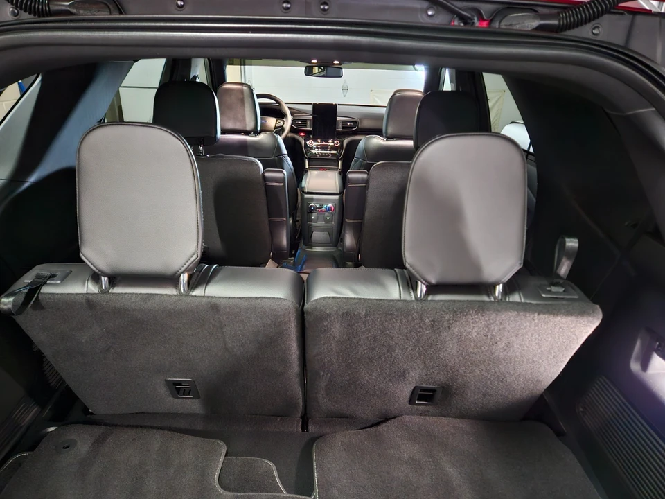 2023 Ford Explorer 6th Gen - Image 18 of 21