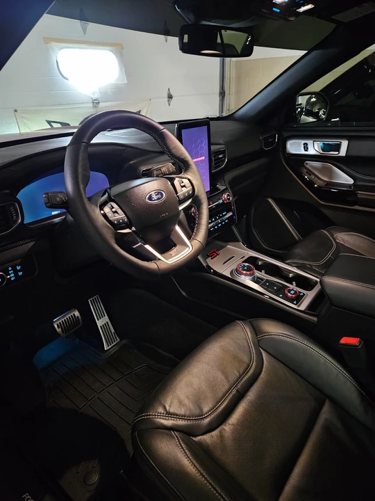 2023 Ford Explorer 6th Gen - Image 13 of 21